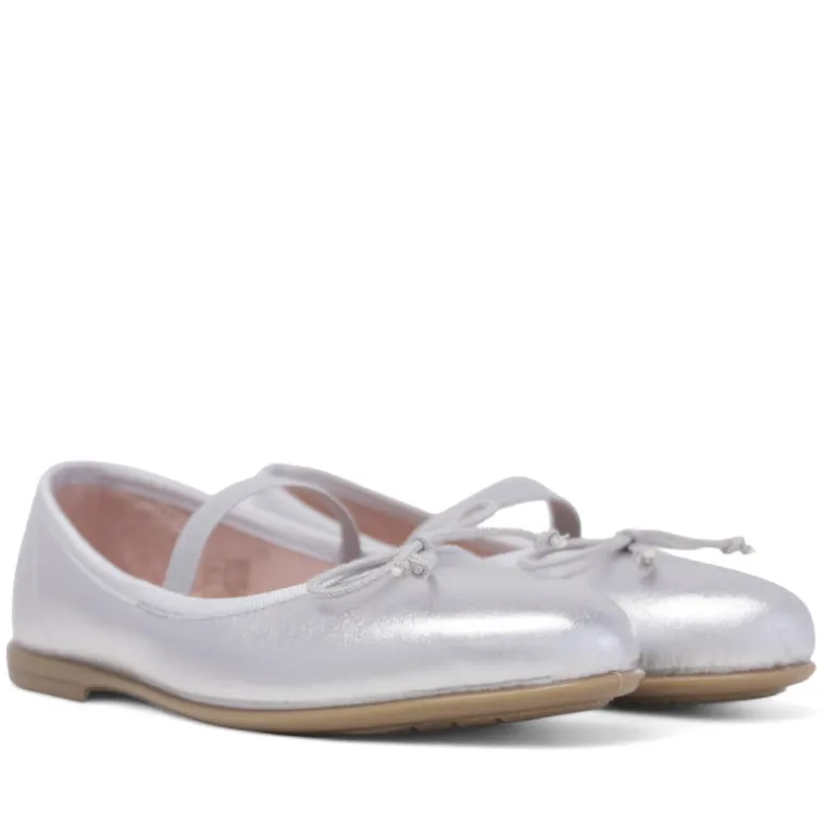Bailarinas plateada con lazo tipo mercedita
