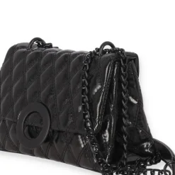Bolso Chika 10 Hi con cadena y hebilla decorativa