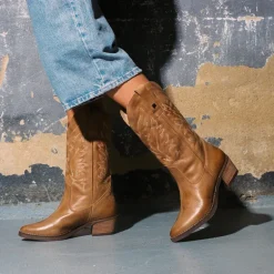 BOTAS DE MUJER MUSTANG TEO MARRON 58964 59541