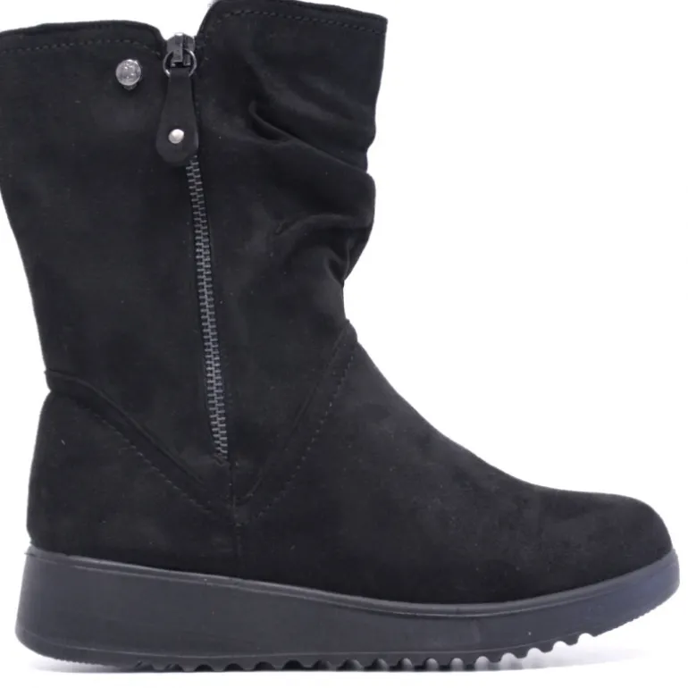 Botas planas Amarpies negras con caña arrugada y cremallera
