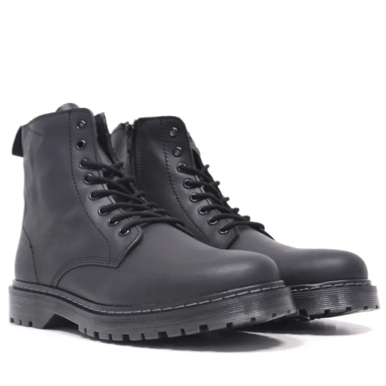 Botines Lobo helm de piel negras con cordones