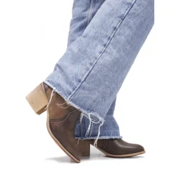 Botines tacón Chika 10 marrones tip cowboy