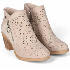 Botines tacón Chika 10 tonia 16 beige con detalles perforados y cremallera lateral