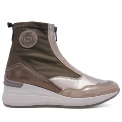 Botines tacón Mysoft marrones con cremallera frontal y cuña en color gris