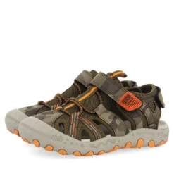 chanclas Gioseppo estilo cangrejera de camuflaje mautes