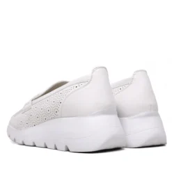 Mocasín Amarpies blancos con cuña