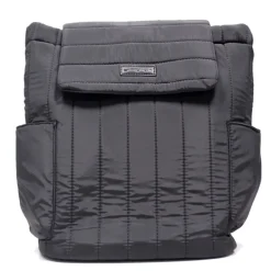 Mochila Querol negra con cierre ajustable y solapa