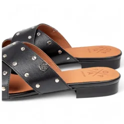 MULE COVE TACHAS NEGRO POPA
