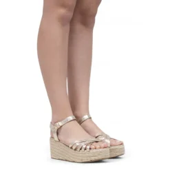 Sandalias cuña Owel de piso de esparto napier doradas