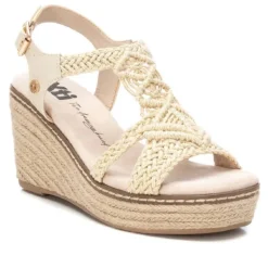 Sandalias cuña Xti beige con diseño de nudos de macramé