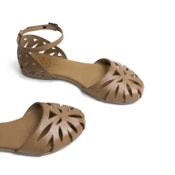 Sandalias planas Porronet paula taupe de piel con talón troquelado