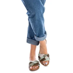 Sandalias planas Refresh 170742 en tonos verdes