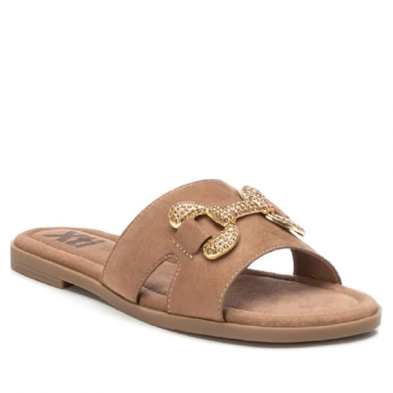 Sandalias planas Xti taupe de pala con detalle metálico