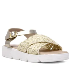 Sandalias QUETS! doradas con bandas rafia cruzadas en empeine