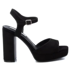 Sandalias tacón Xti negras con plataforma delantera y pulsera al tobillo