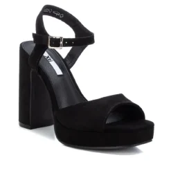 Sandalias tacón Xti negras con plataforma delantera y pulsera al tobillo