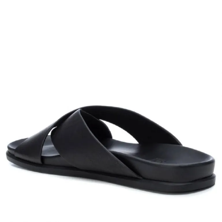 Sandalias Xti negras cruzadas con tiras anchas