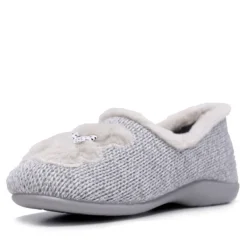 Zapatillas casa de tejido con diseño de osito cerradas