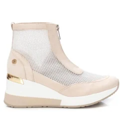 Zapatillas cuña Xti beige de rejilla y detalle dorado trasero