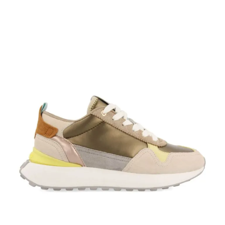 Zapatillas urban Gioseppo retro doradas con detalles para mujer selkirk