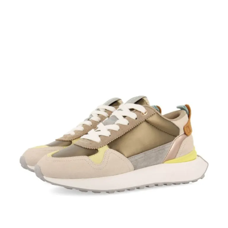 Zapatillas urban Gioseppo retro doradas con detalles para mujer selkirk