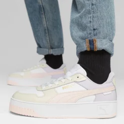 Zapatillas urban Puma carina street blancas y rosas