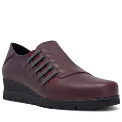 Zapatos cuña Suite009 granates de piel con cuña y elásticos