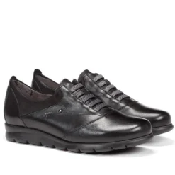 Zapatos planos Fluchos Susan negros de piel con cordones elásticos