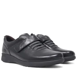 Zapatos planos Treintas de piel negra con cordones elásticos y cierre de velcro