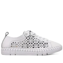 Zapatos planos Yokono flow blancos de piel con diseño troquelado