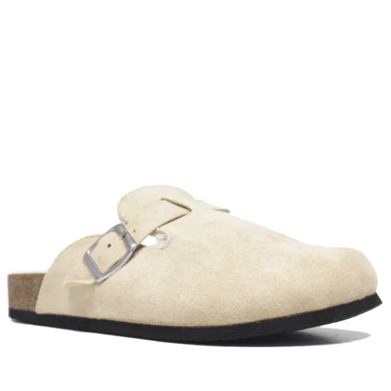 Zuecos color beige con borreguito